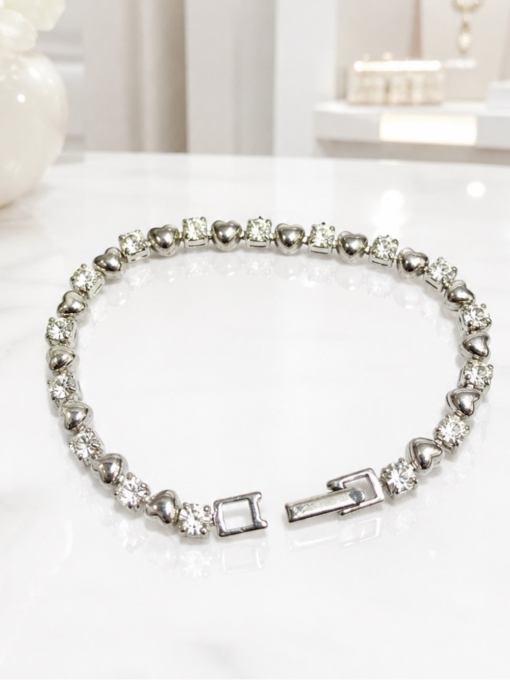 Vintage Avon Silver Tone Tennis Bracelet
